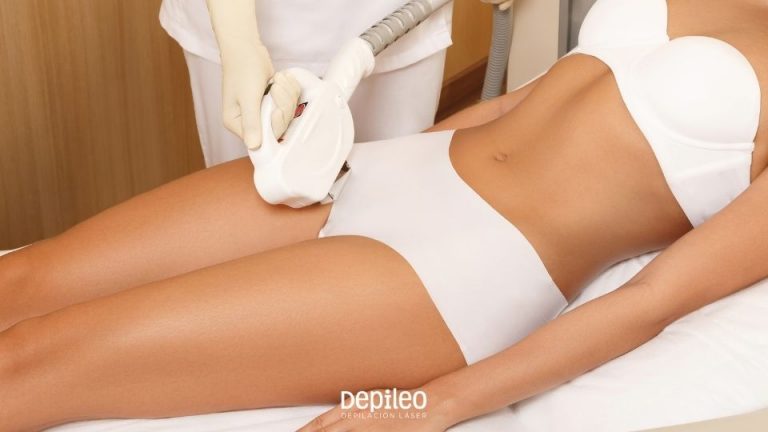 Detalle de piernas suaves y sin vello gracias a Depileo en Murcia.