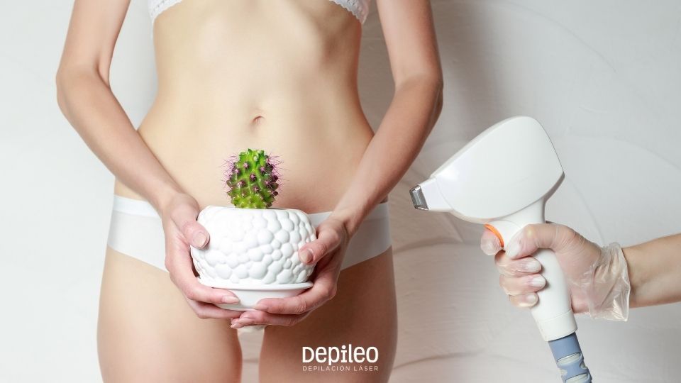 Primer plano de una mujer con la zona de las ingles preparada para un tratamiento láser indoloro. Resultados garantizados en depilación láser de ingles con tecnología avanzada en Murcia, Cartagena, Lorca y Alicante.